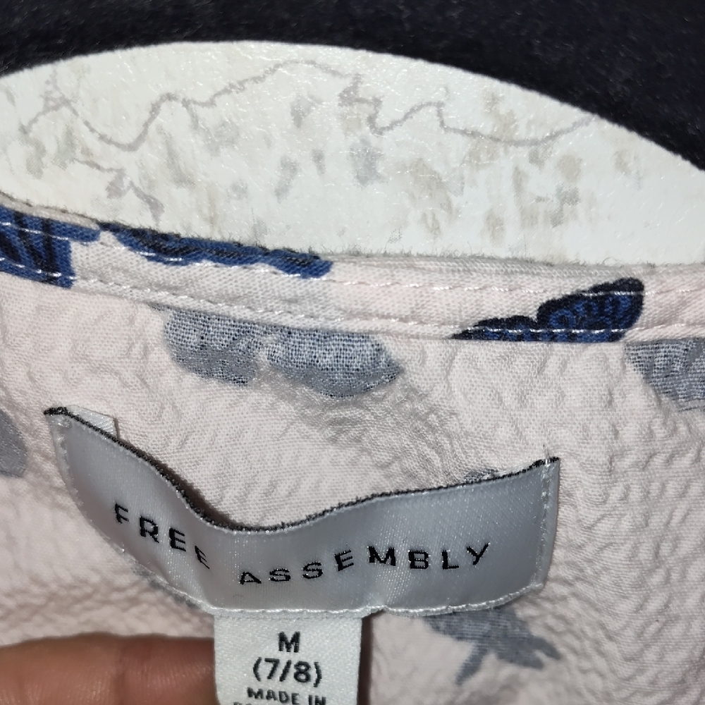 Free People Kids Blouse - White with Blue Butterflies - Picture 10 of 11